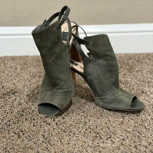 White House Black Market Olive Heels